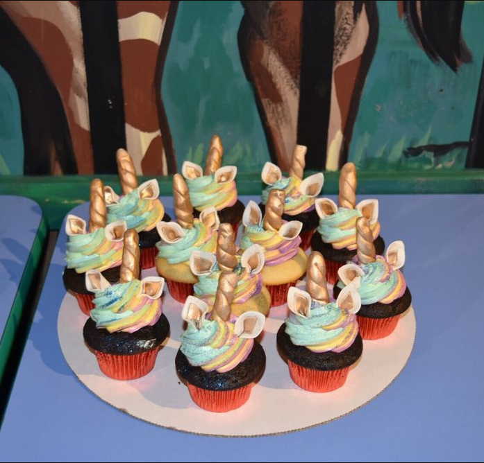 custom unicorn cupcakes for laguna hills costumer